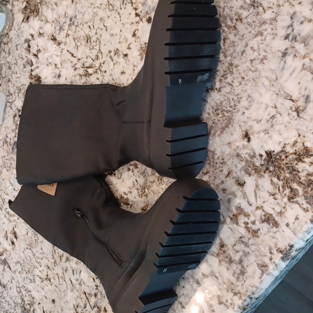 Steve Madden Women's Macall Fashion Lug Sole Knee Boot Size 11 Black NEW - Picture 3 of 12